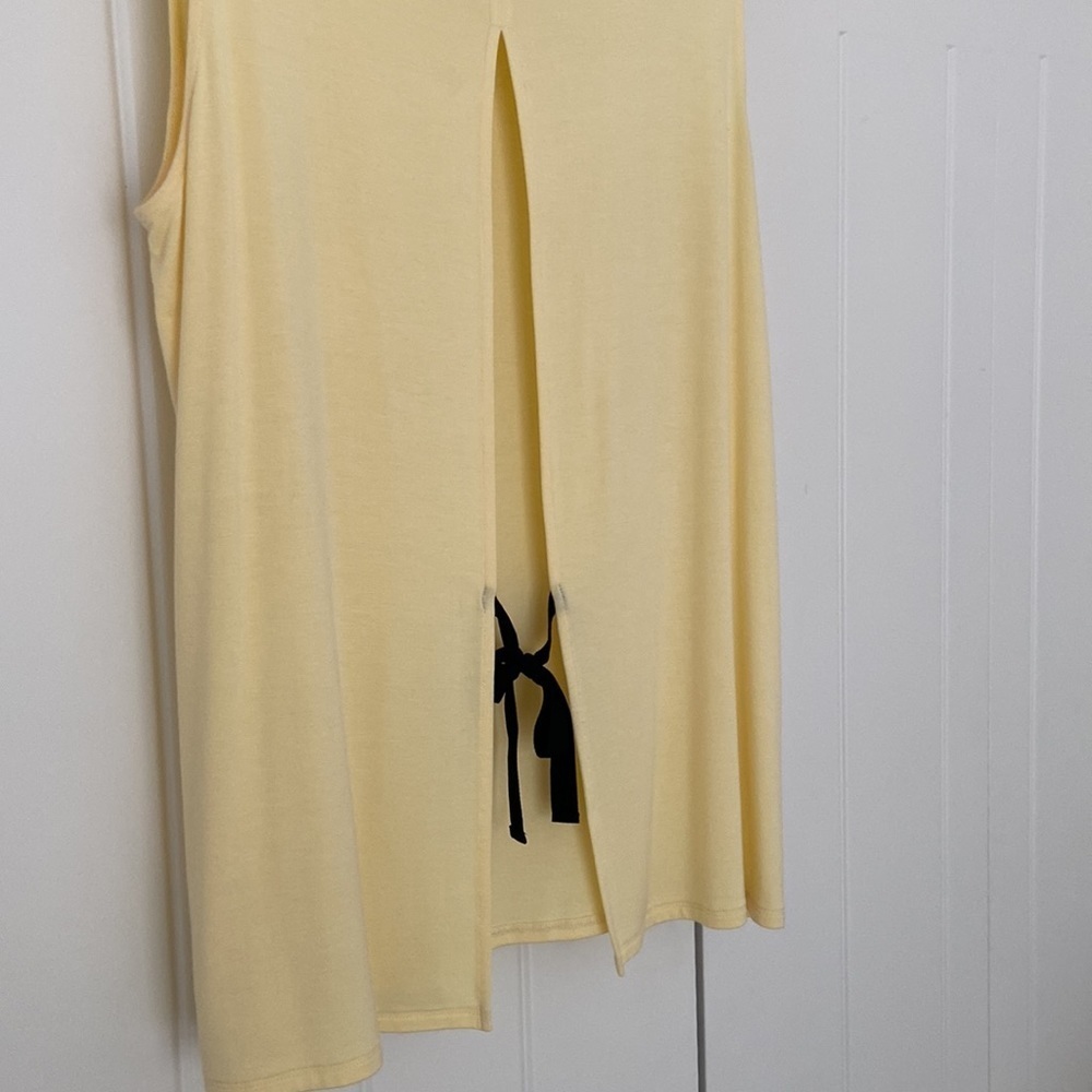 NWOT ARITZIA BABATON Mock Neck Sleeveless Top | Size M - Picture 5 of 5